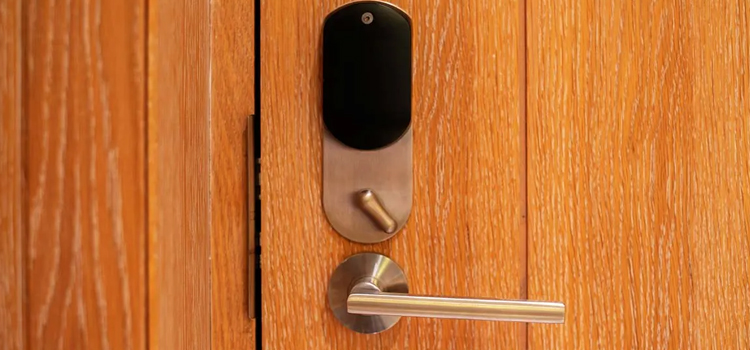 Automatic Locking Door Knob Orosi